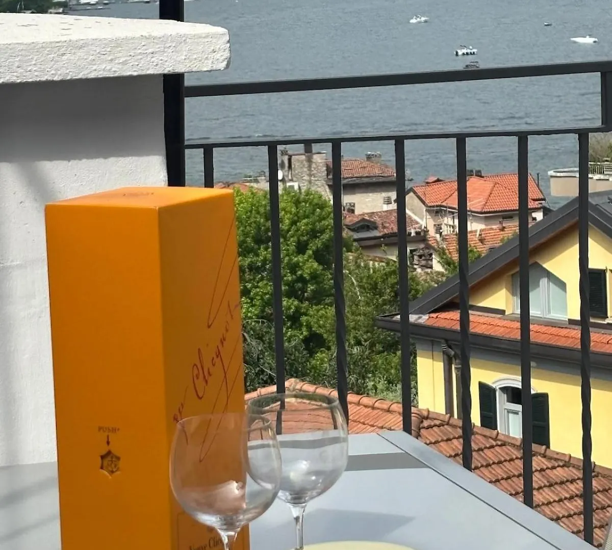 Villa Miranda & Boat Como